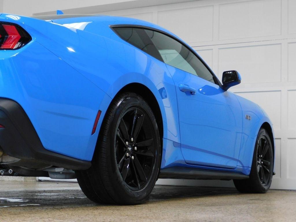 Ford Mustang GT Coupe 2025
