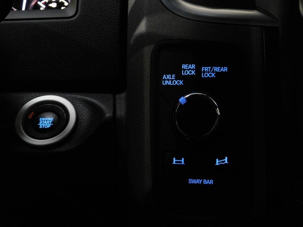 RAM 2500 Power Wagon Crew Cab SWB 4WD 2018