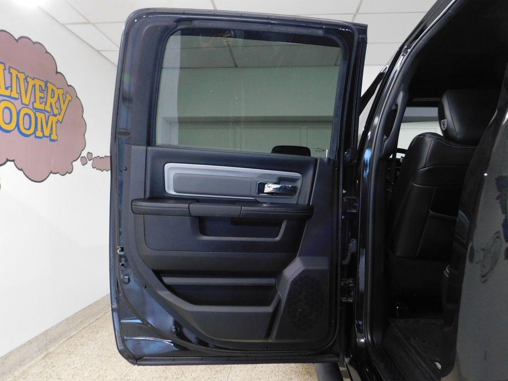 RAM 2500 Power Wagon Crew Cab SWB 4WD 2018