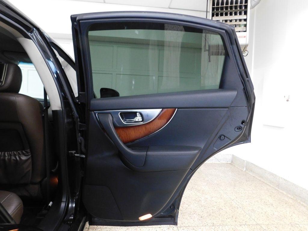 Infiniti FX FX35 AWD 2010