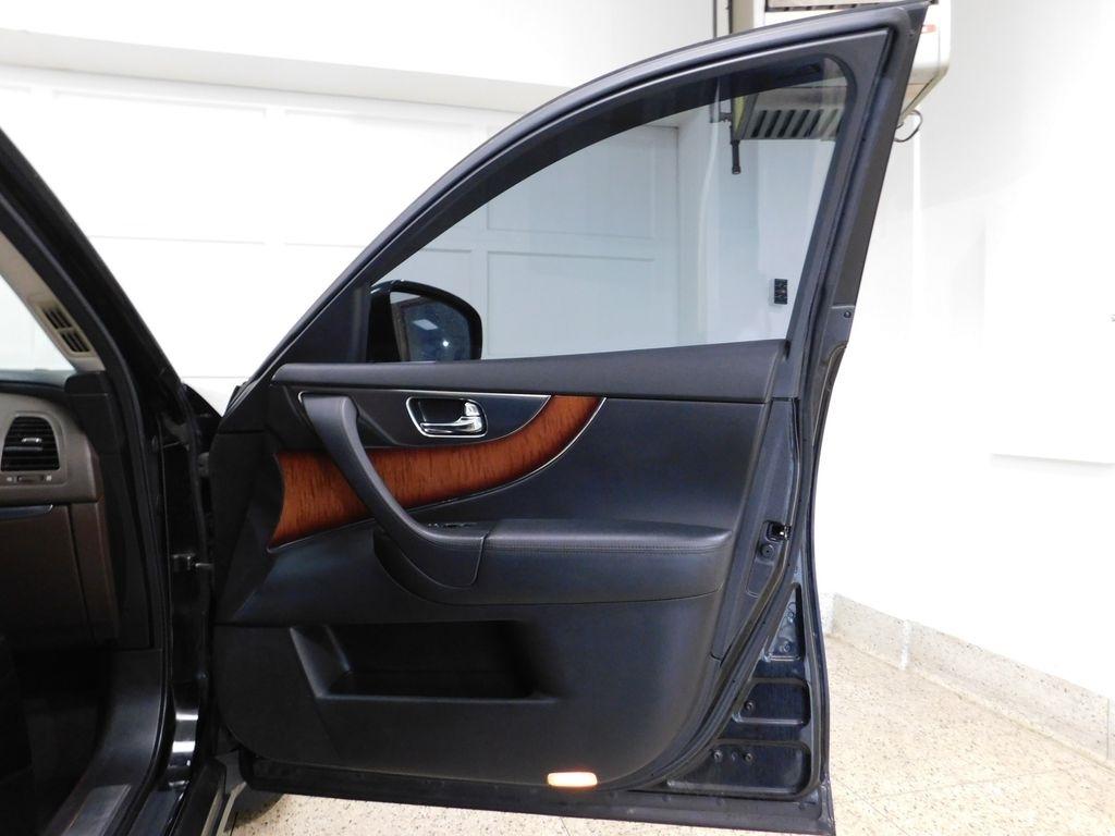 Infiniti FX FX35 AWD 2010