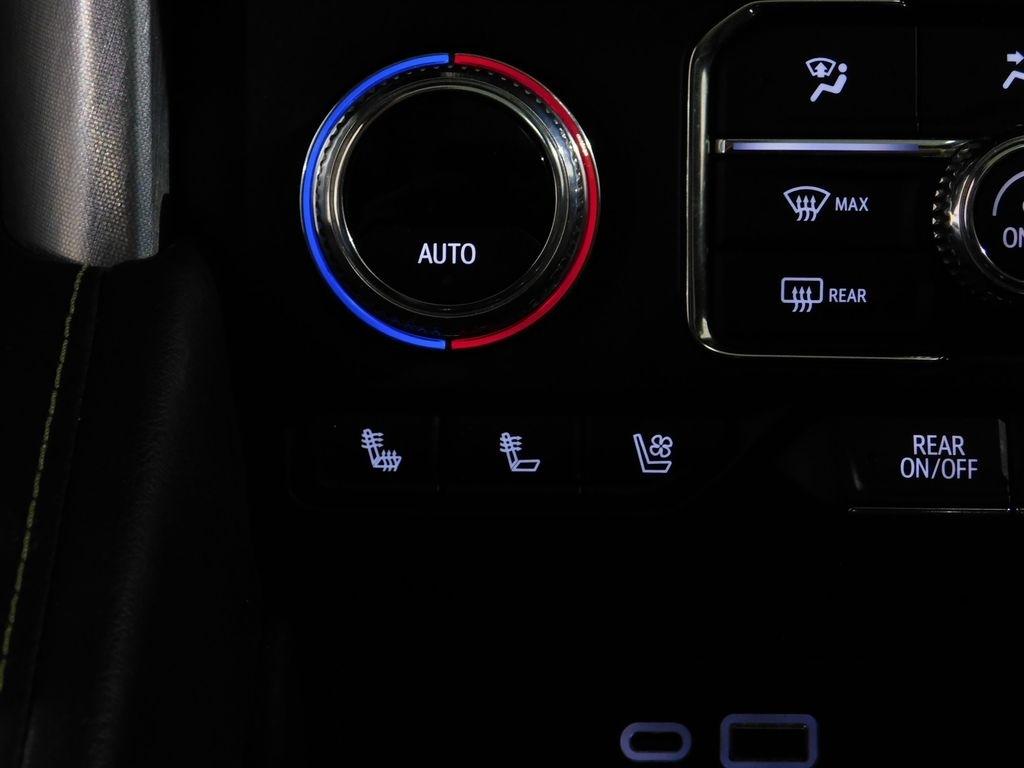 GMC Yukon XL SLT 4WD 2021