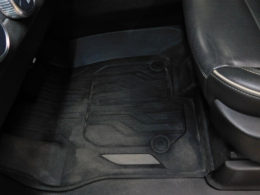 GMC Yukon XL SLT 4WD 2021