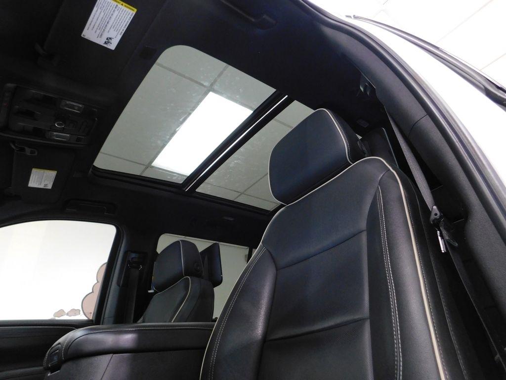 GMC Yukon XL SLT 4WD 2021