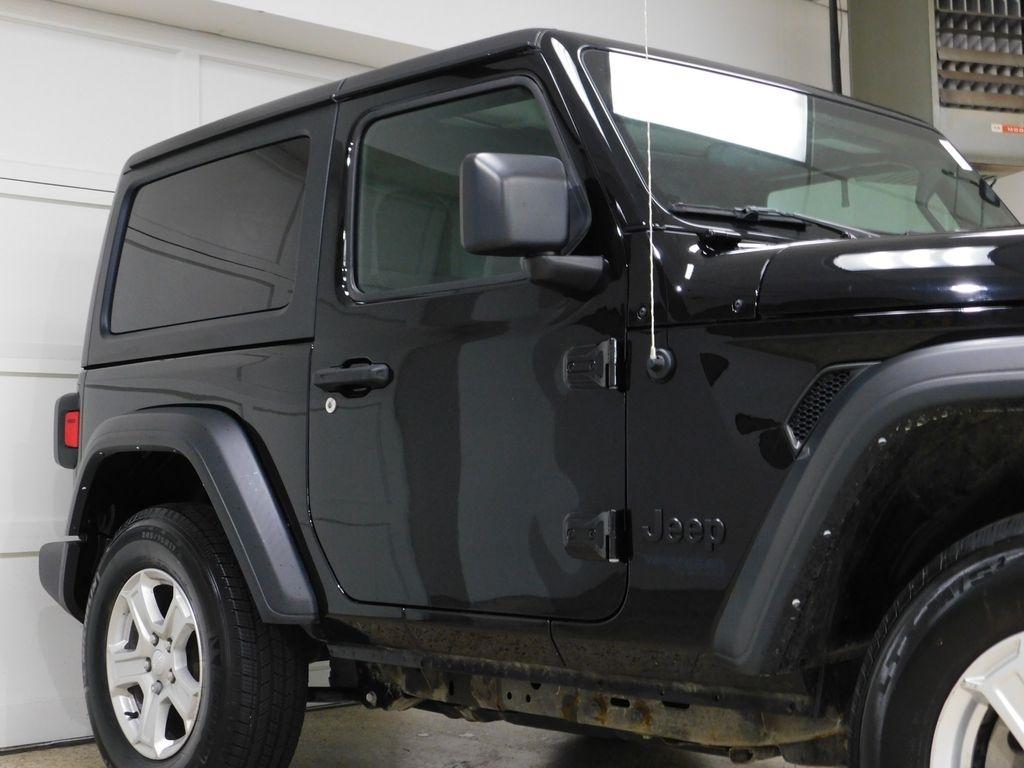 Jeep Wrangler Sport 2021