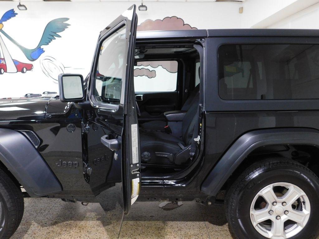 Jeep Wrangler Sport 2021