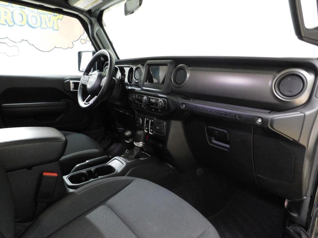Jeep Wrangler Sport 2021