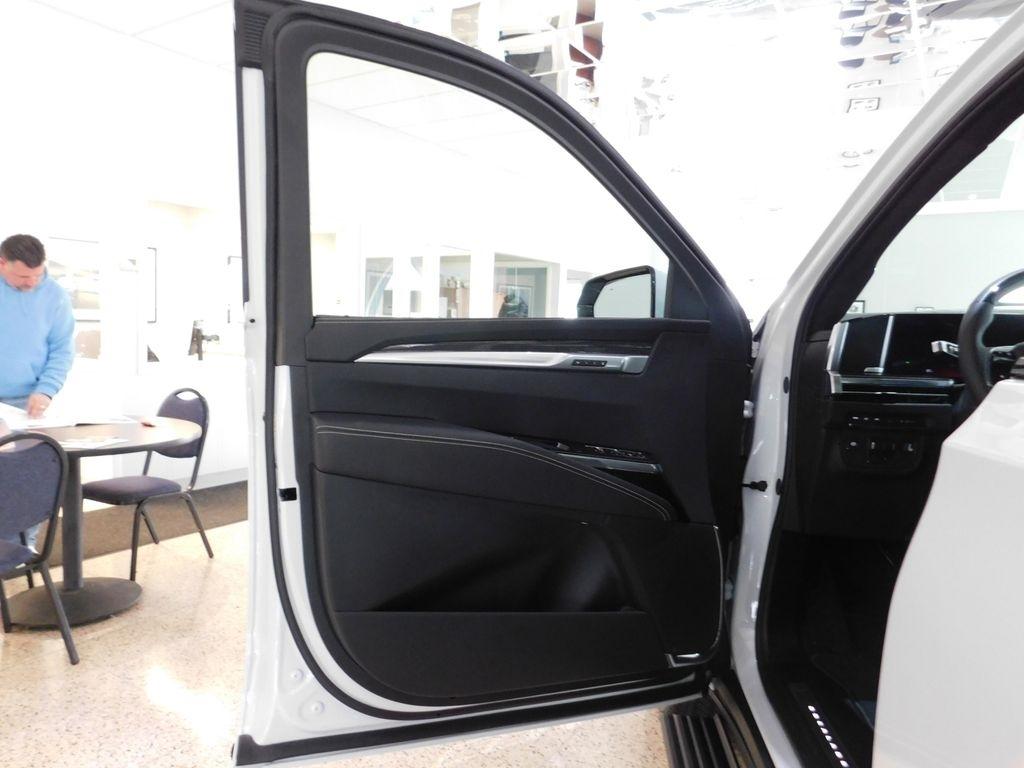 Cadillac Escalade V 4WD 2026