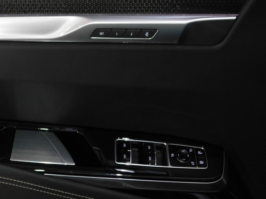 Cadillac Escalade V 4WD 2026