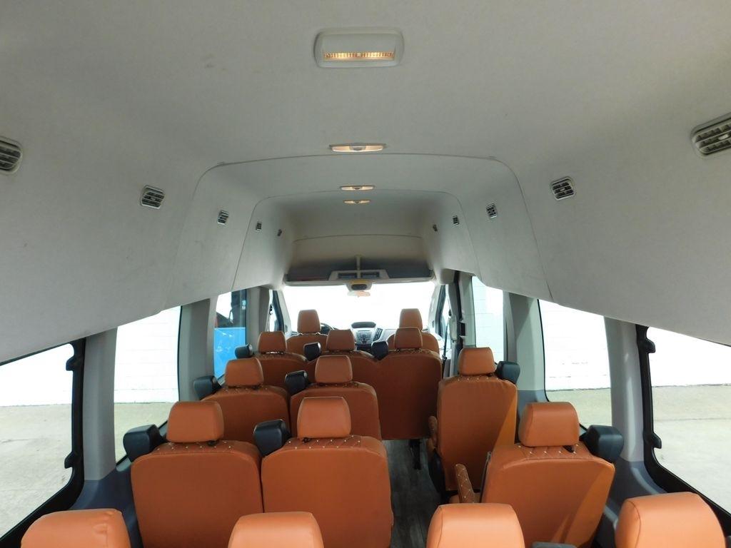 Ford Transit 350 Wagon HD High Roof XL Sliding Pass. 148 WB EL 2018