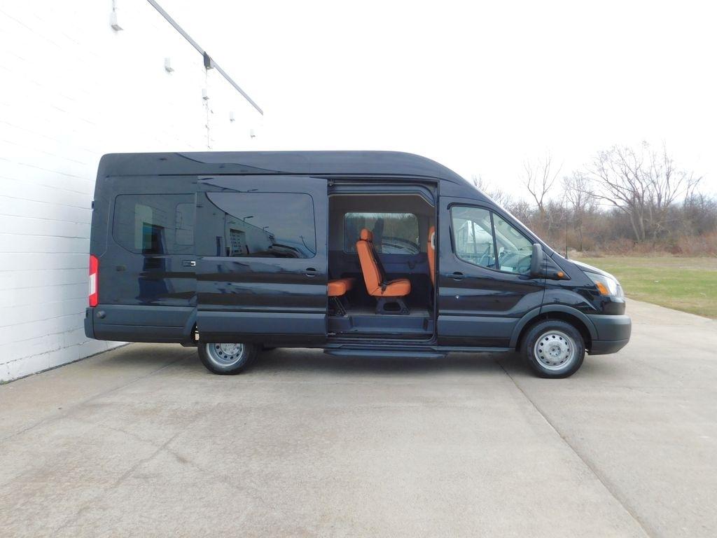 Ford Transit 350 Wagon HD High Roof XL Sliding Pass. 148 WB EL 2018