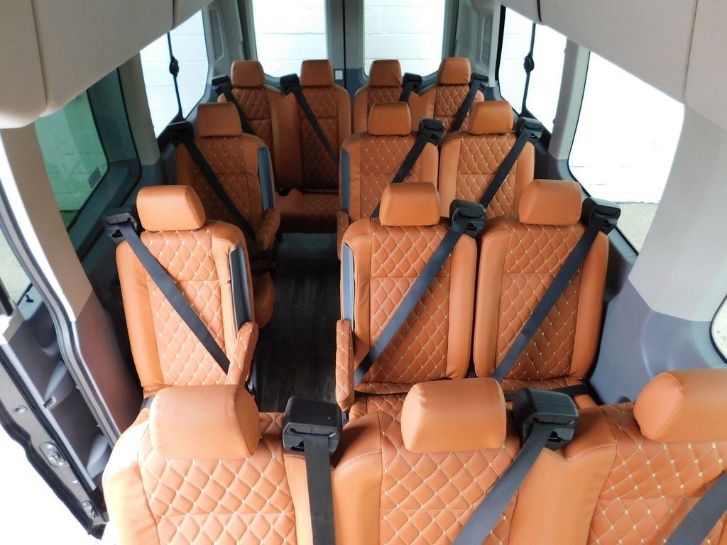 Ford Transit 350 Wagon HD High Roof XL Sliding Pass. 148 WB EL 2018