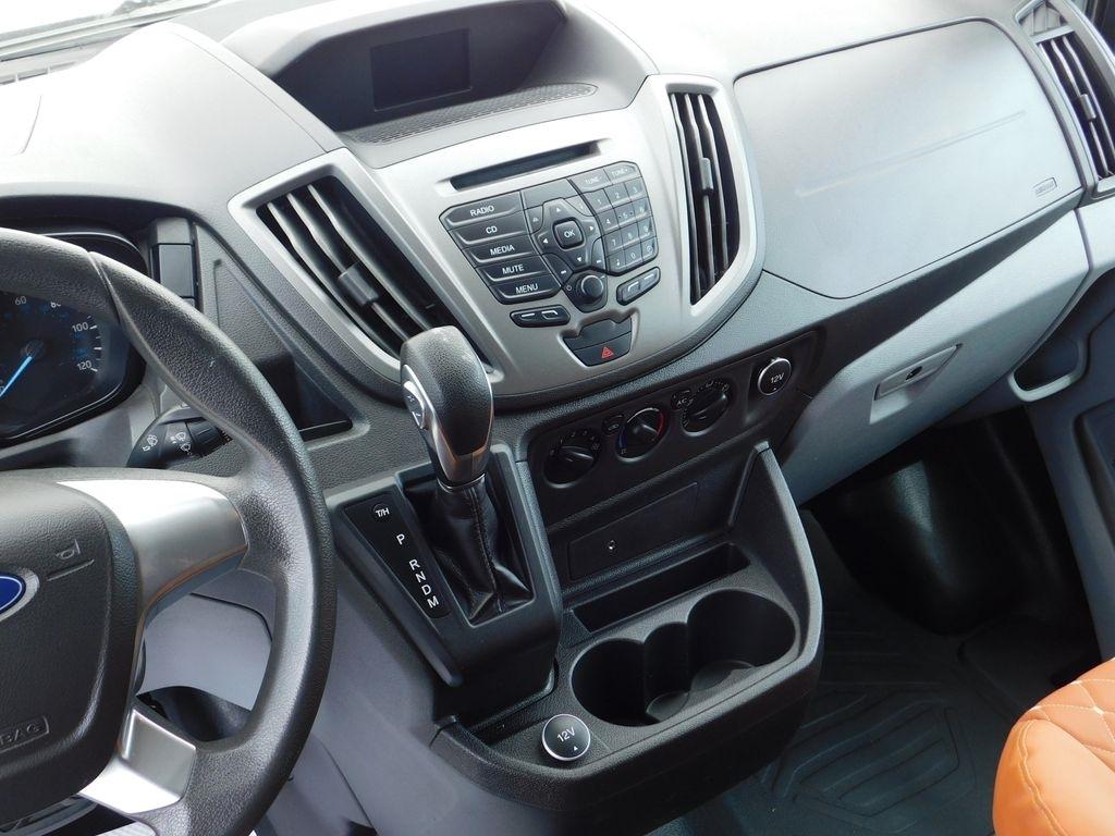 Ford Transit 350 Wagon HD High Roof XL Sliding Pass. 148 WB EL 2018