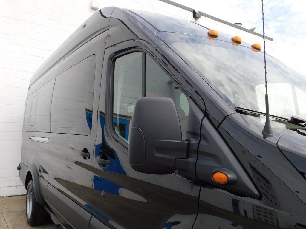 Ford Transit 350 Wagon HD High Roof XL Sliding Pass. 148 WB EL 2018