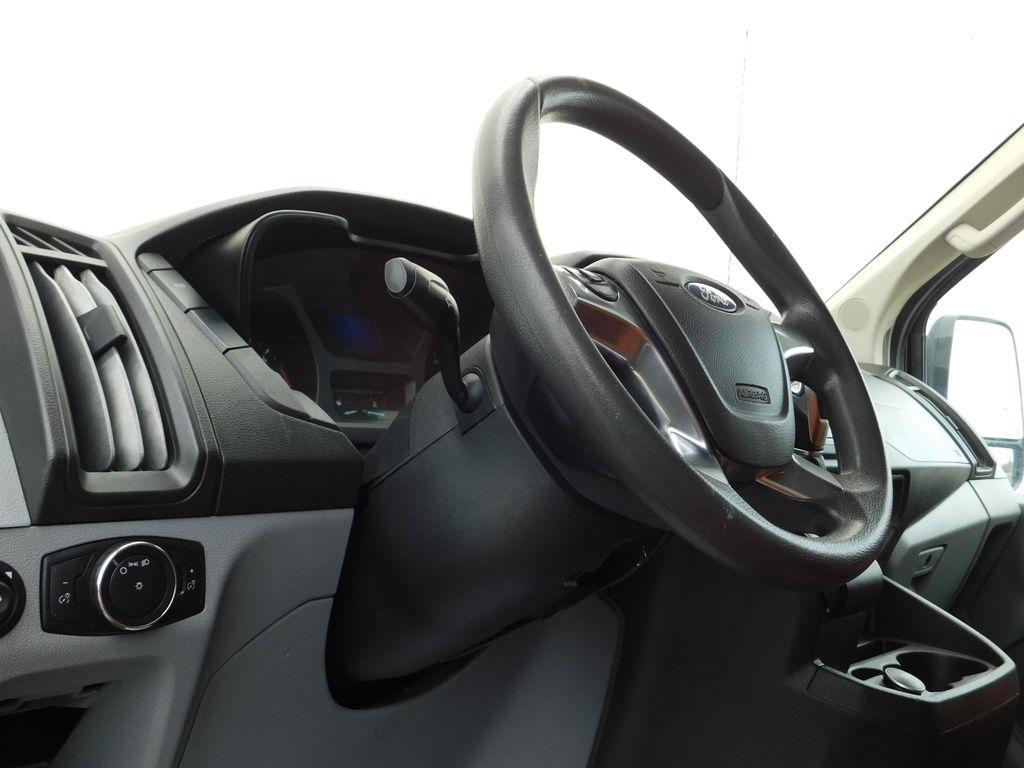 Ford Transit 350 Wagon HD High Roof XL Sliding Pass. 148 WB EL 2018