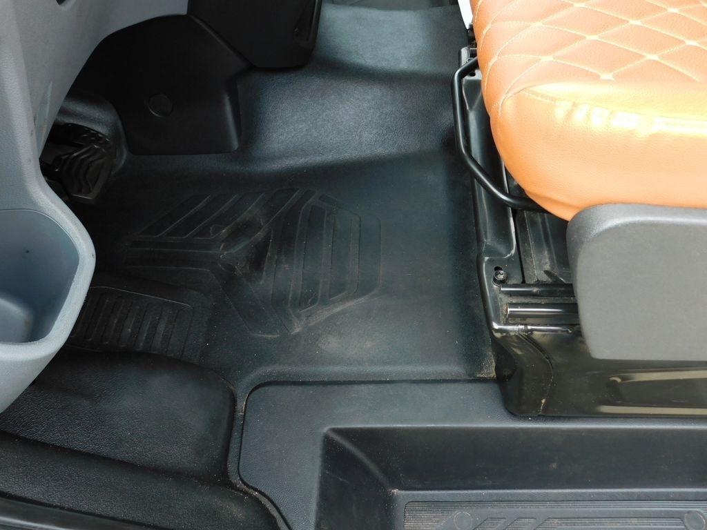 Ford Transit 350 Wagon HD High Roof XL Sliding Pass. 148 WB EL 2018