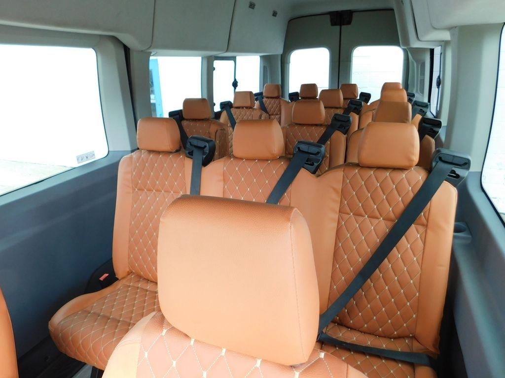 Ford Transit 350 Wagon HD High Roof XL Sliding Pass. 148 WB EL 2018