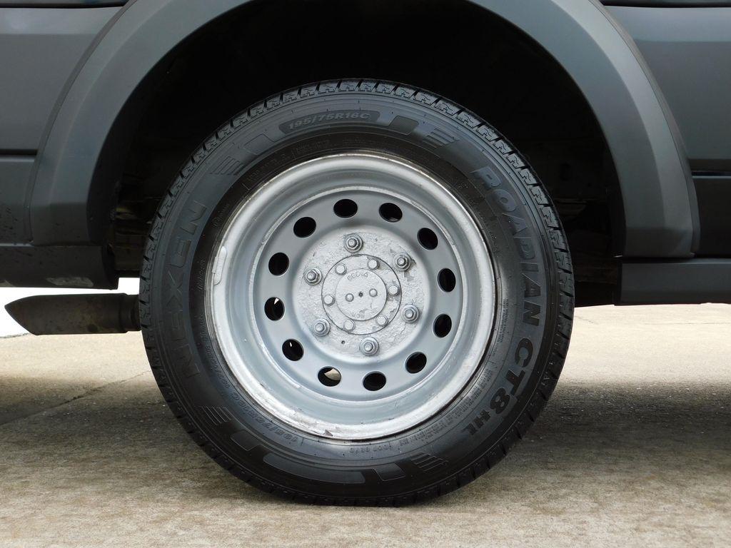 Ford Transit 350 Wagon HD High Roof XL Sliding Pass. 148 WB EL 2018