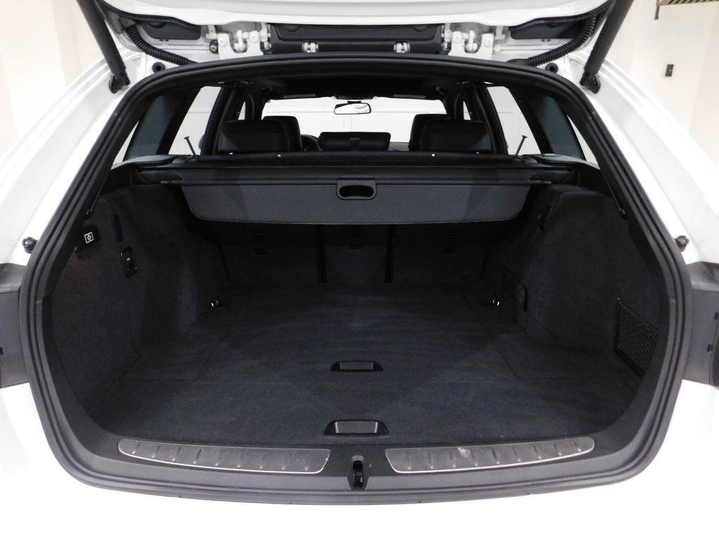 BMW 3-Series Sport Wagon 330i xDrive 2019