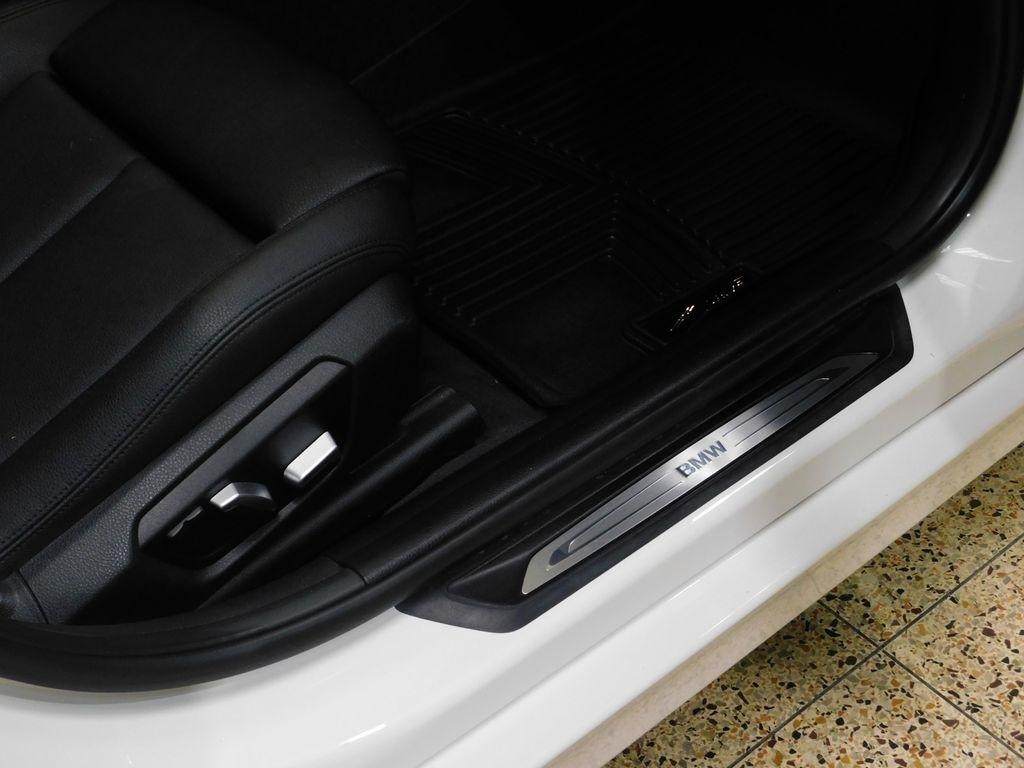 BMW 3-Series Sport Wagon 330i xDrive 2019