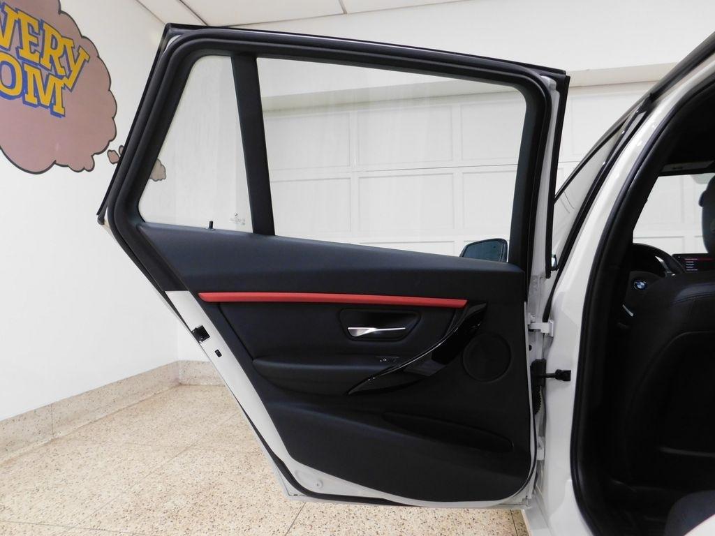BMW 3-Series Sport Wagon 330i xDrive 2019