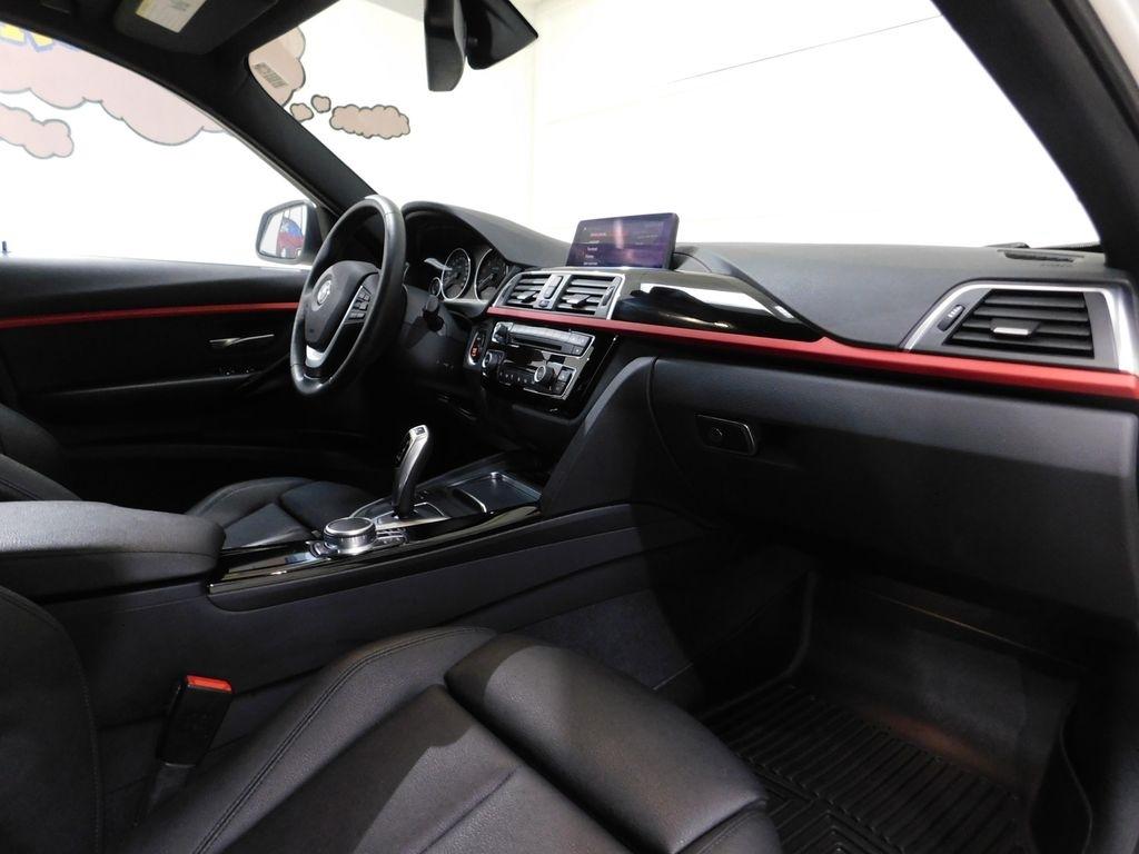 BMW 3-Series Sport Wagon 330i xDrive 2019