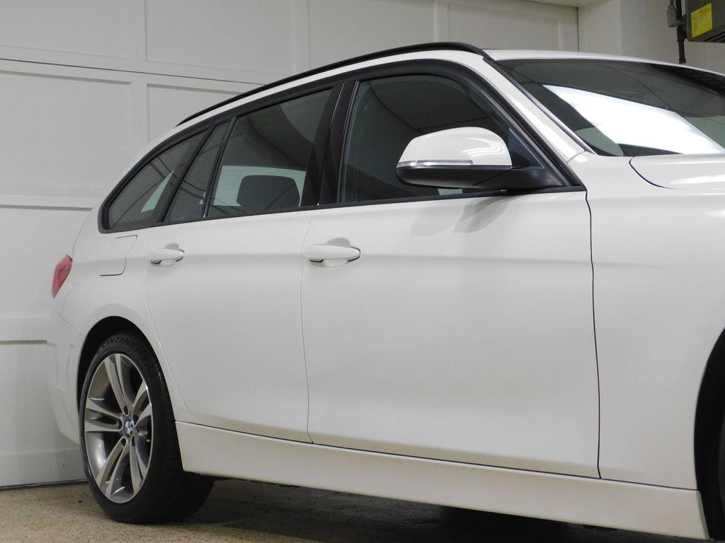 BMW 3-Series Sport Wagon 330i xDrive 2019