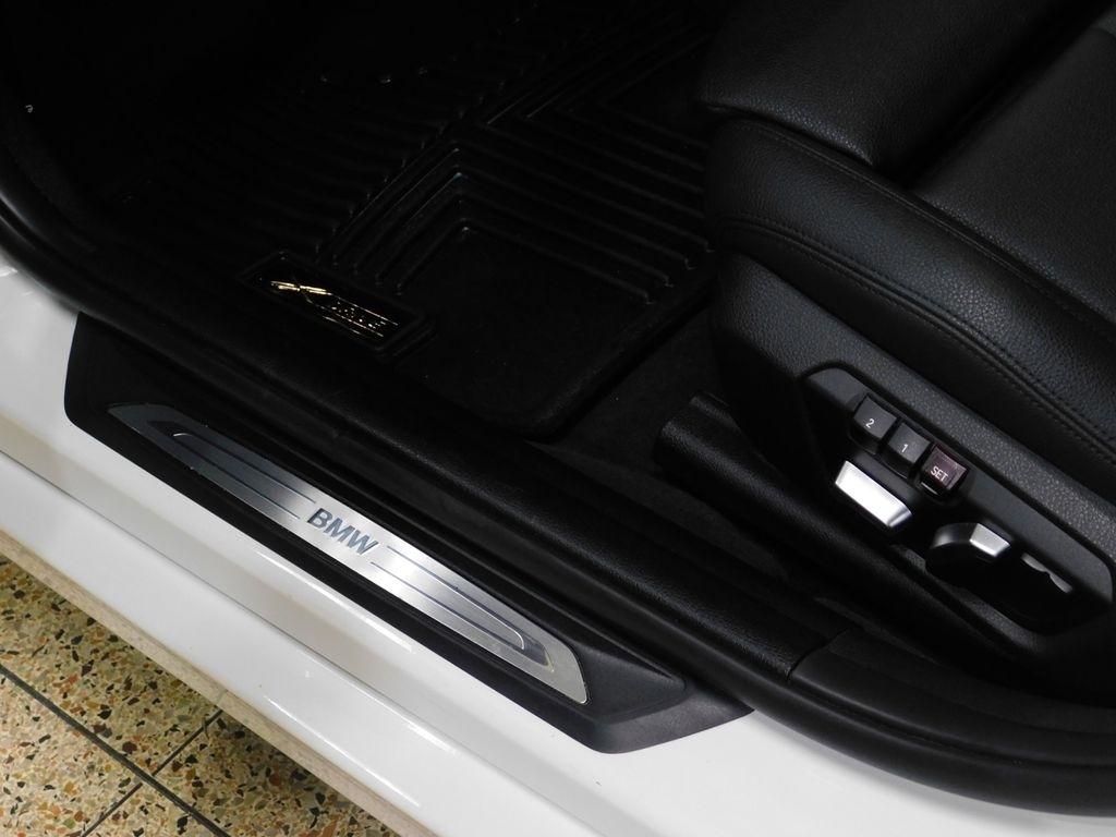BMW 3-Series Sport Wagon 330i xDrive 2019