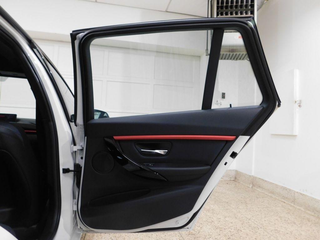 BMW 3-Series Sport Wagon 330i xDrive 2019