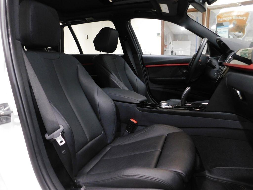 BMW 3-Series Sport Wagon 330i xDrive 2019