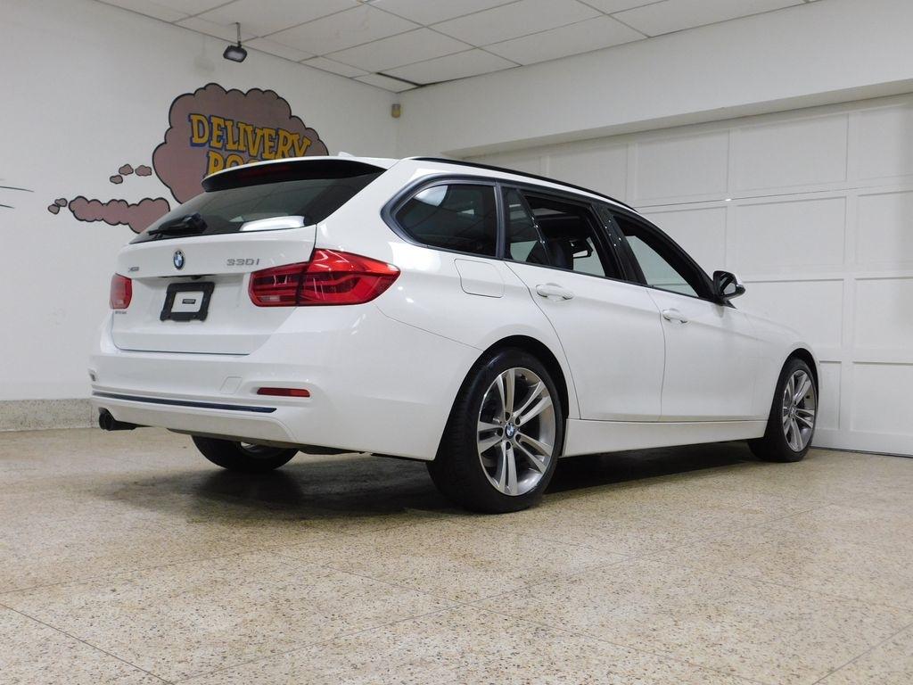 BMW 3-Series Sport Wagon 330i xDrive 2019