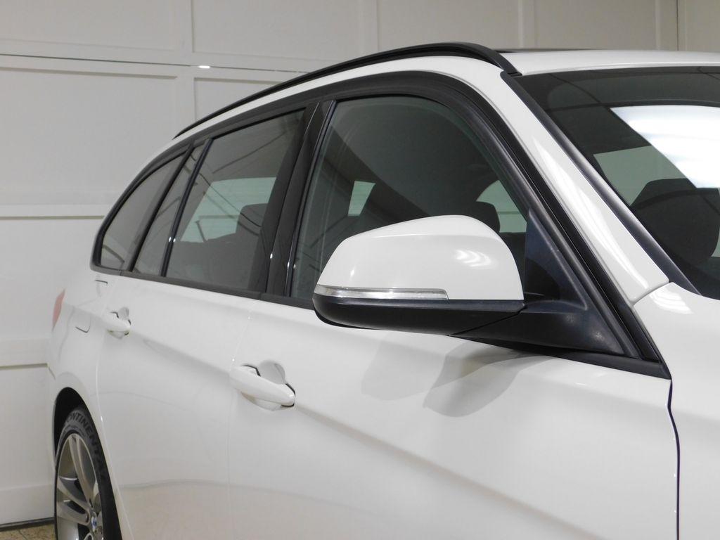 BMW 3-Series Sport Wagon 330i xDrive 2019