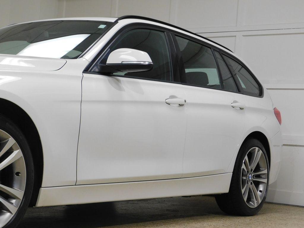 BMW 3-Series Sport Wagon 330i xDrive 2019