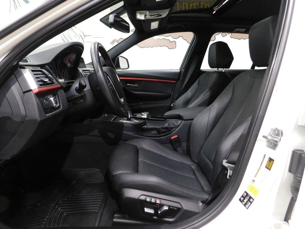 BMW 3-Series Sport Wagon 330i xDrive 2019