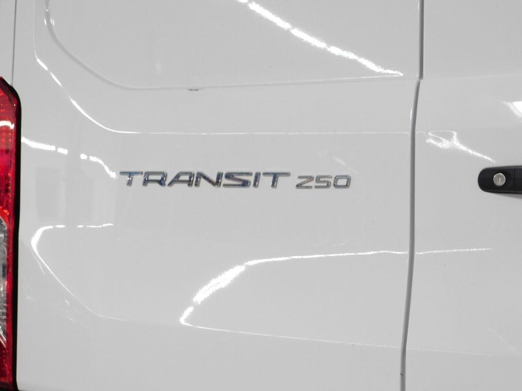 Ford Transit 250 Van 2023