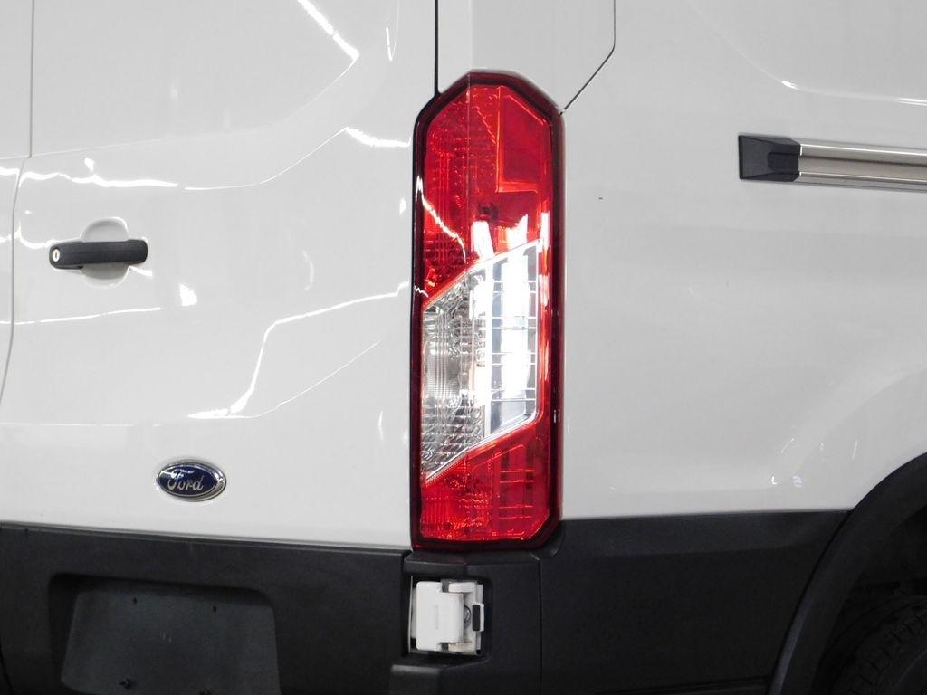 Ford Transit 250 Van 2023