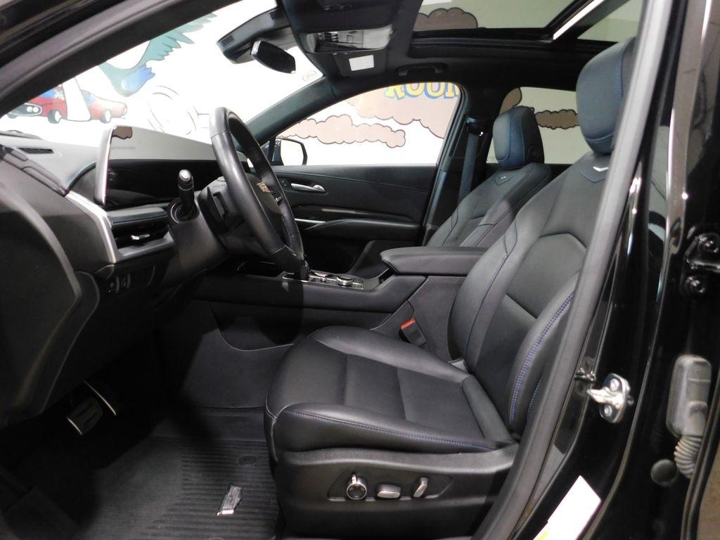 Cadillac XT4 Sport AWD 2024