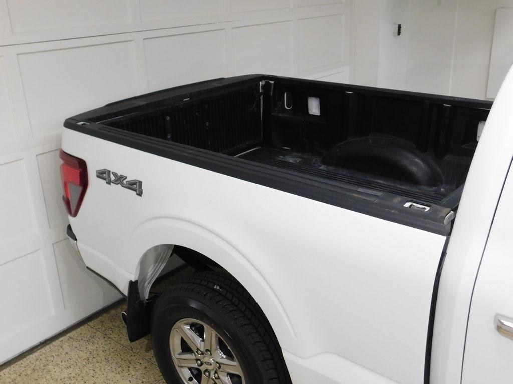 Ford F-150 XLT SuperCrew 4WD 2024