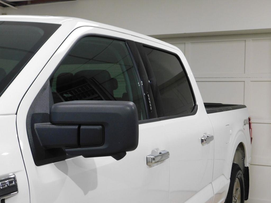 Ford F-150 XLT SuperCrew 4WD 2024
