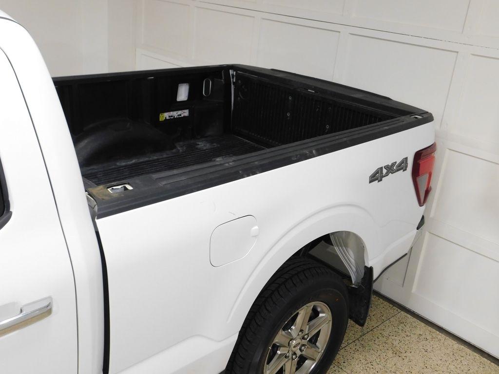Ford F-150 XLT SuperCrew 4WD 2024