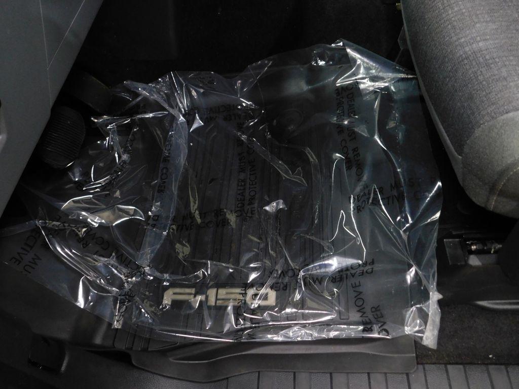 Ford F-150 XLT SuperCrew 4WD 2024