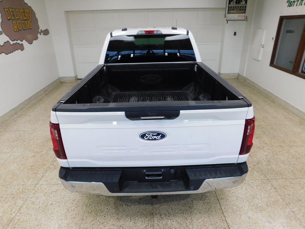 Ford F-150 XLT SuperCrew 4WD 2024