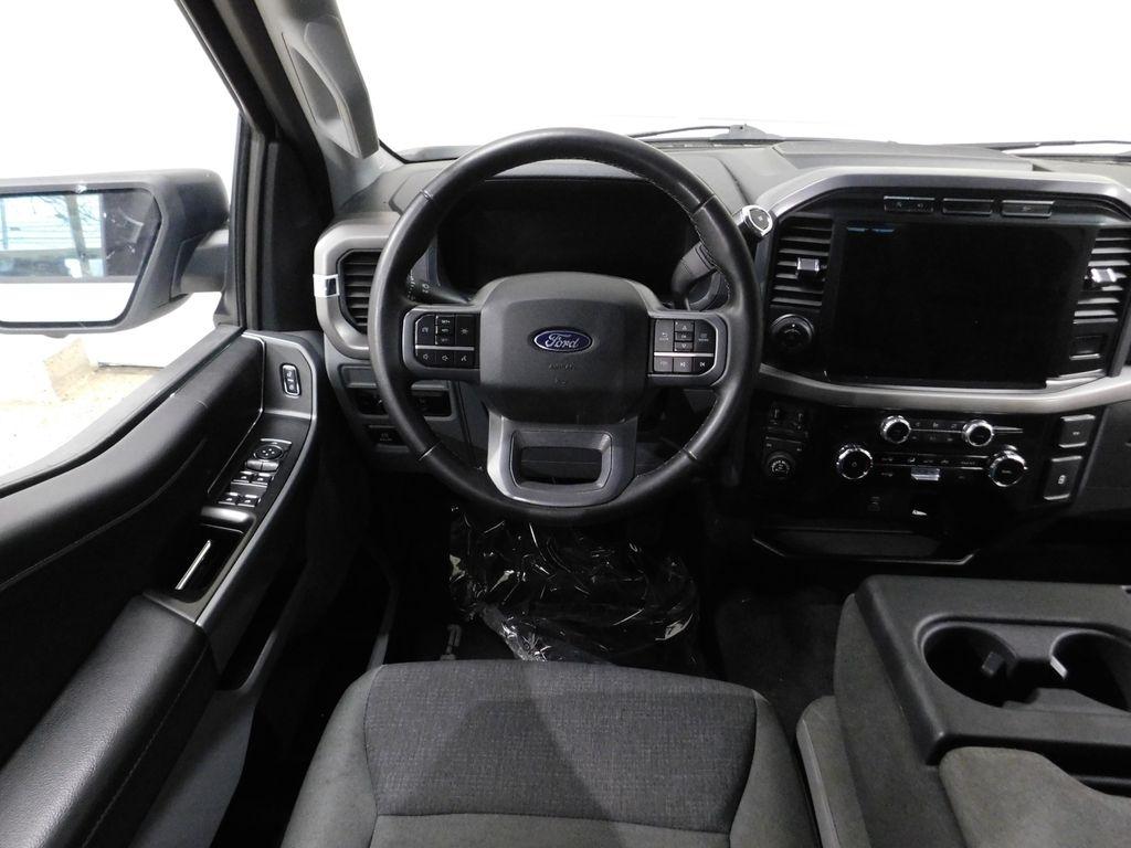 Ford F-150 XLT SuperCrew 4WD 2024