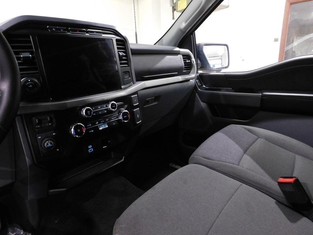 Ford F-150 XLT SuperCrew 4WD 2024