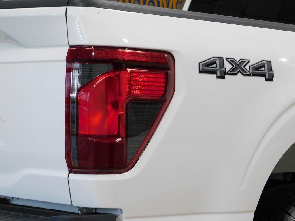 Ford F-150 XLT SuperCrew 4WD 2024