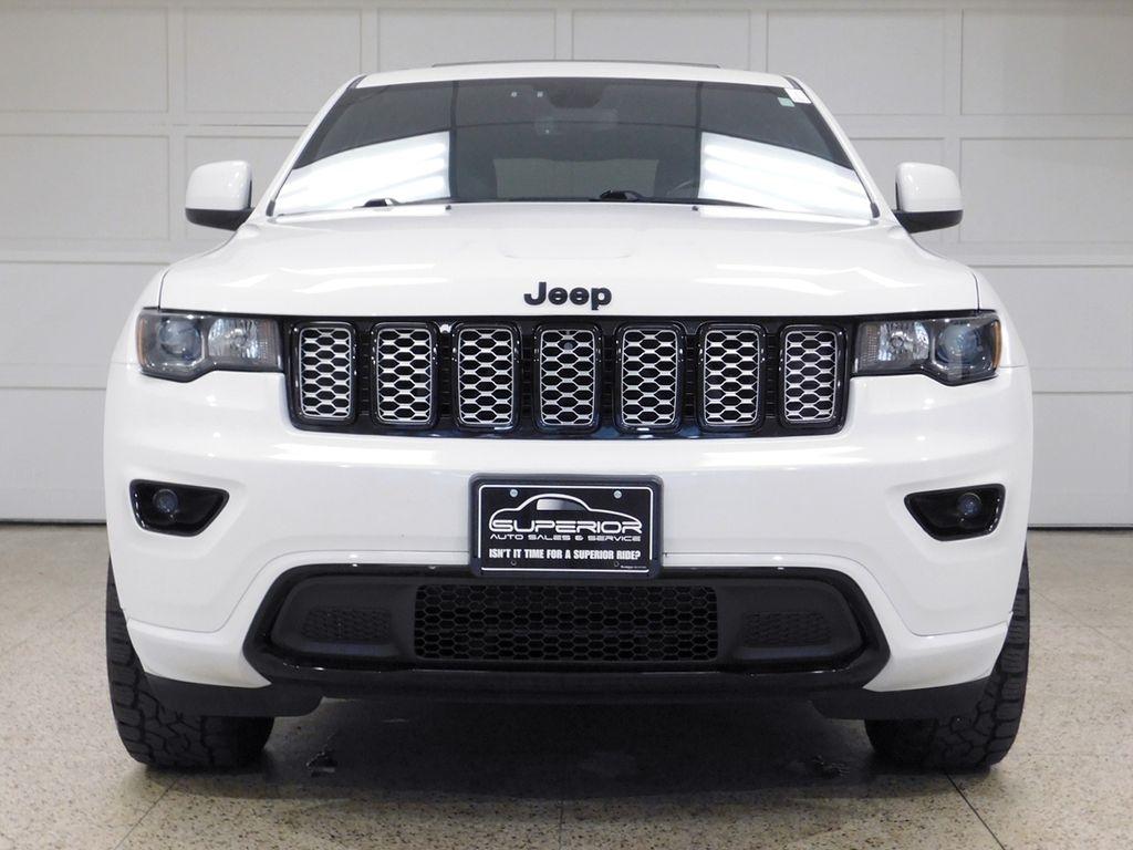 Jeep Grand Cherokee Laredo 4WD 2020