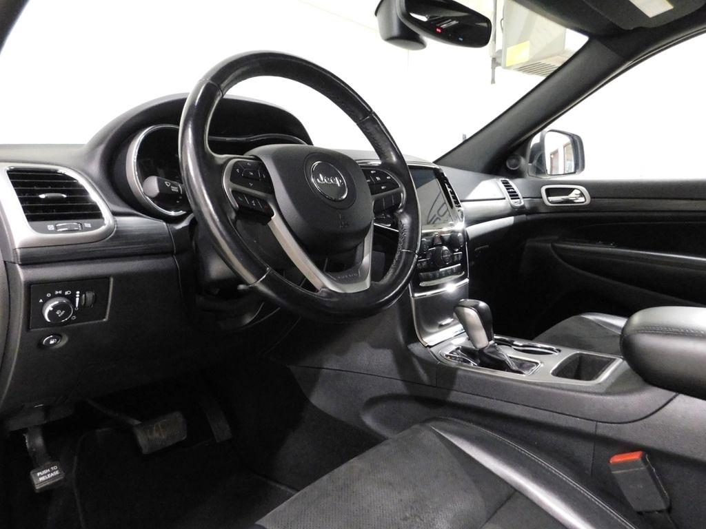 Jeep Grand Cherokee Laredo 4WD 2020