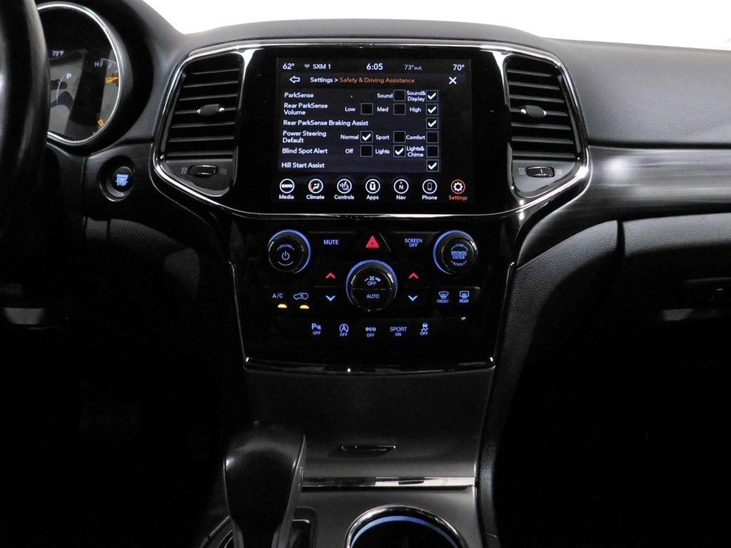 Jeep Grand Cherokee Laredo 4WD 2020