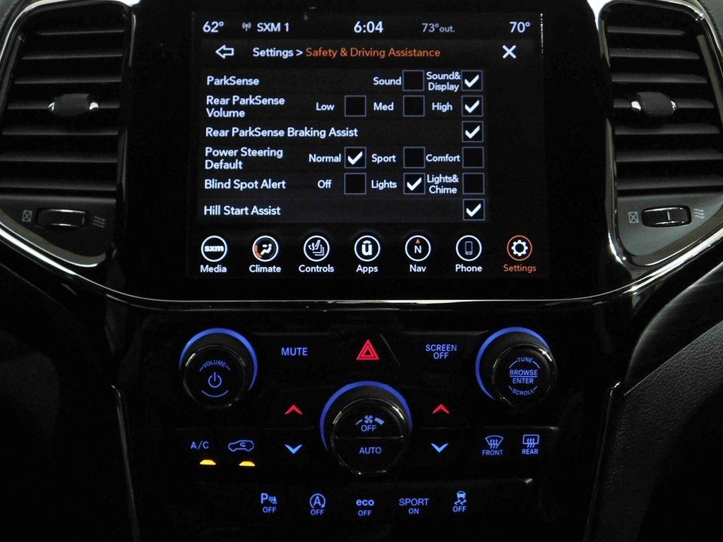 Jeep Grand Cherokee Laredo 4WD 2020