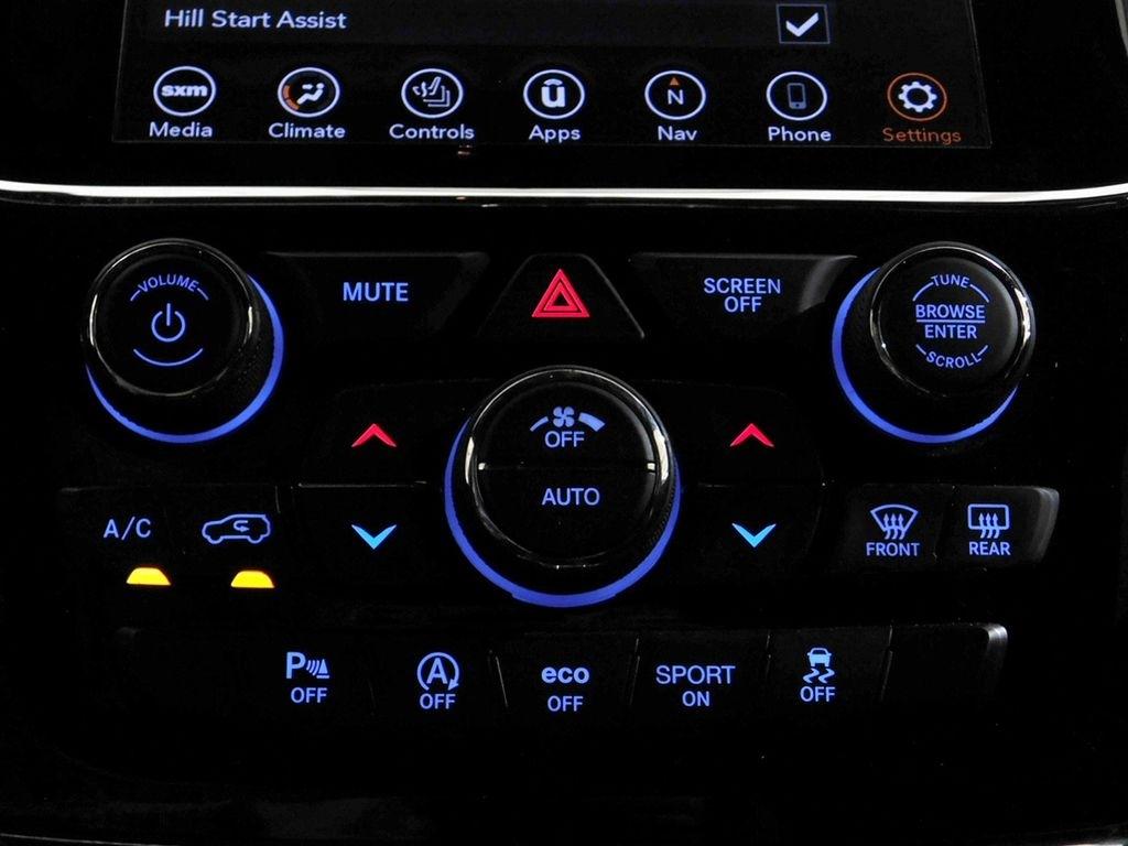 Jeep Grand Cherokee Laredo 4WD 2020